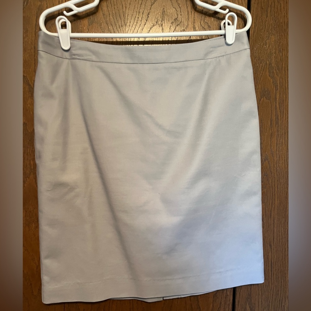 Grey skirt